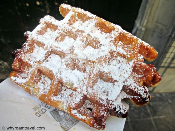 Liege waffle | www.whyroamtravel.com