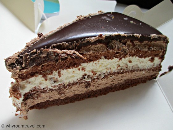 chocolate cake | whyroamtravel.com